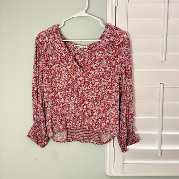 Abercrombie & Fitch Tops - Abercrombie & Fitch Red Floral Smocked Blouse Size XL
